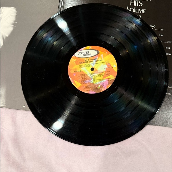 BJ Thomas Greatest Hits Volume Two Vinyl Record - Black - Picture 6 of 7